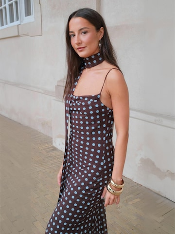 Rochie ' Bellagio ' de la ITS MAY pe albastru: față
