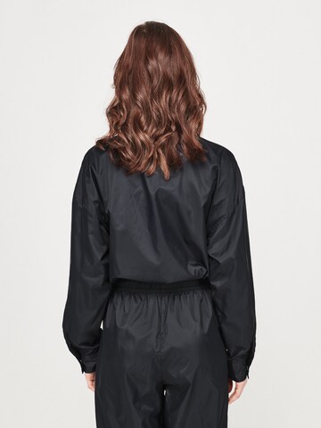 ABOUT YOU x VIAM Studio Between-Season Jacket 'Serious' in Black: back