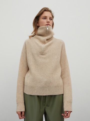 EDITED Sweater 'Akela' in Beige: front