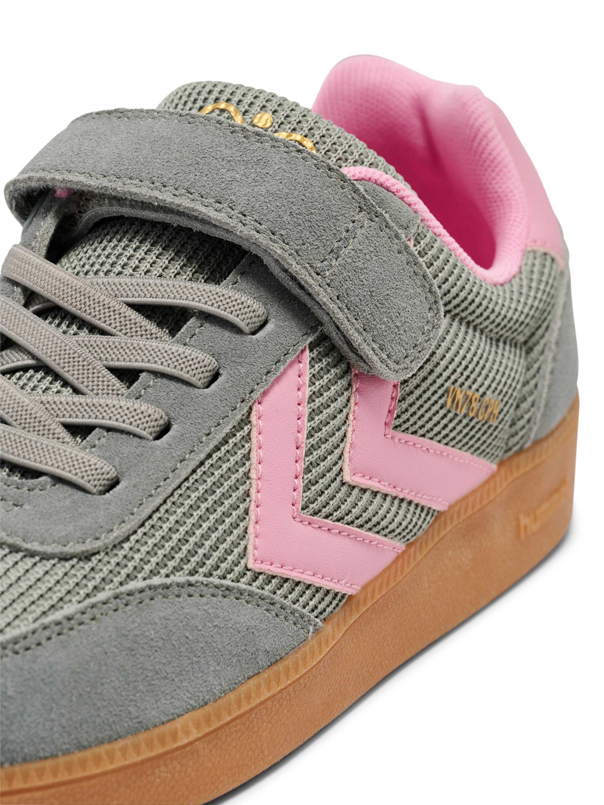 Hummel Sneakers in Grey