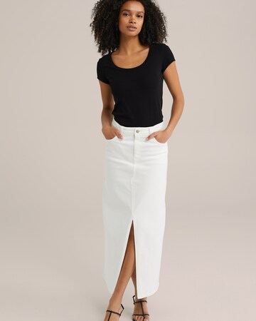 WE Fashion Skirt in White: front