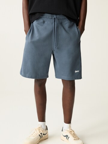 Pull&Bear Loosefit Broek in Blauw: voorkant