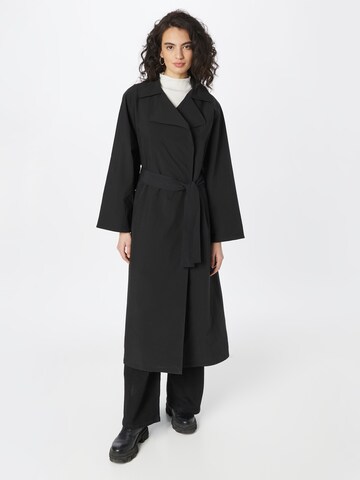 Manteau mi-saison Calvin Klein Jeans en noir : devant