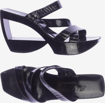 Robert Clergerie Sandals & High-Heeled Sandals in 36 in Black: front