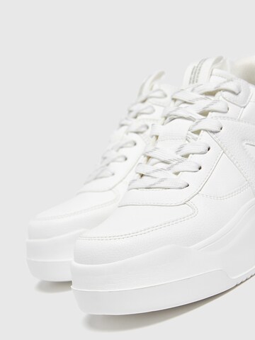 Pull&Bear Platform trainers in White