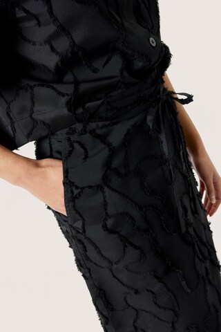 Jupe 'SLNadina' SOAKED IN LUXURY en noir