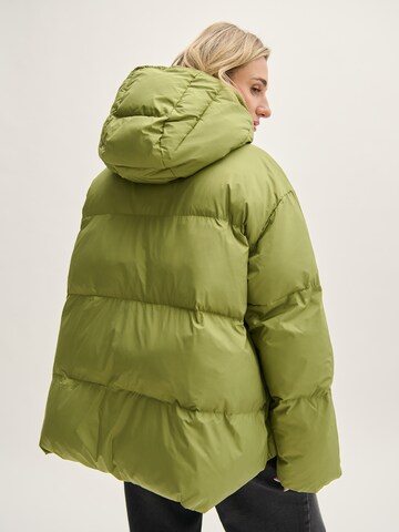 Tatiana Zidekova - Chaqueta de entretiempo en verde