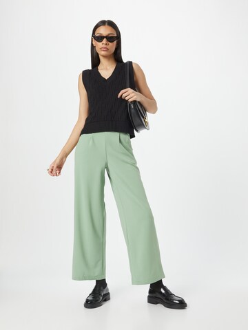 JDY Wide leg Pleat-Front Pants 'Geggo' in Green