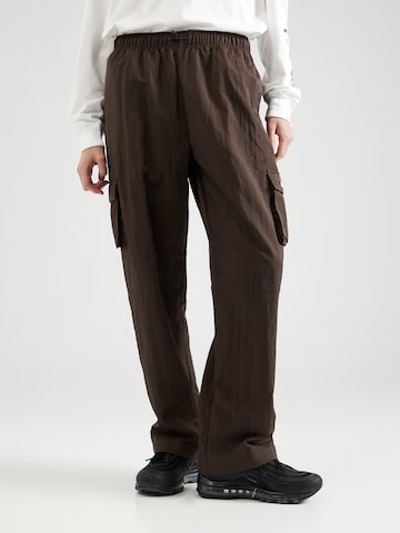 Nike Sportswear Loose fit Cargo Pants in Brown: front