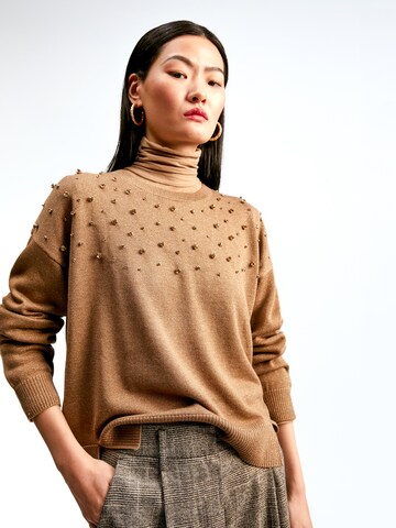 Lola Casademunt Sweater in Gold: front