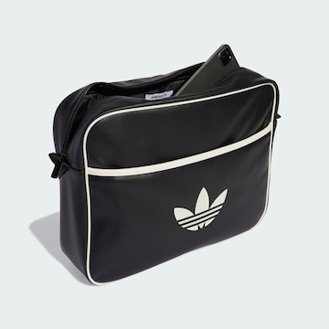ADIDAS ORIGINALS Schoudertas 'Airliner' in Zwart