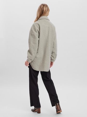 VERO MODA Between-Seasons Coat 'Twirlanna' in Grey