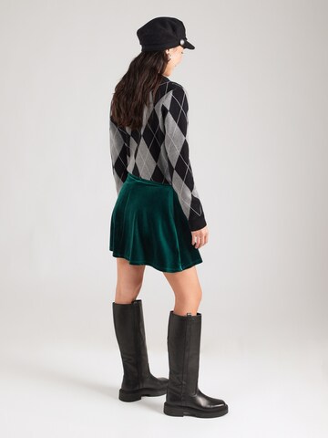 Gonna 'Zuri' di ABOUT YOU in verde