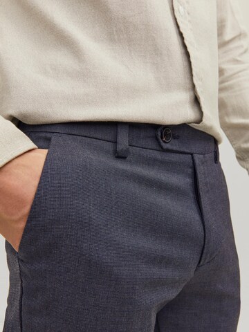 JACK & JONES Slimfit Chino hlače 'Marco Connor' | modra barva