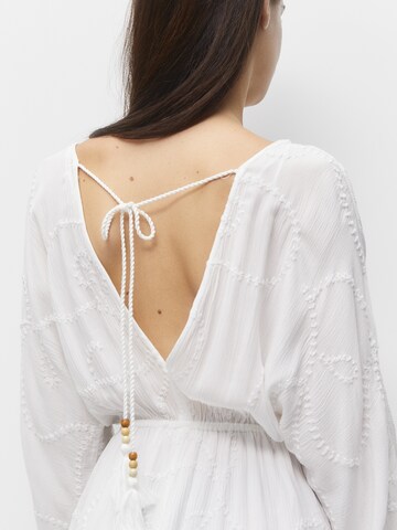 Pull&Bear Kleid in Weiß