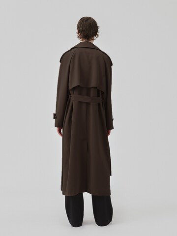 modström Between-Seasons Coat 'Evie' in Brown