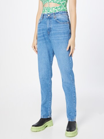 Nasty Gal Regular Jeans in Blue: front