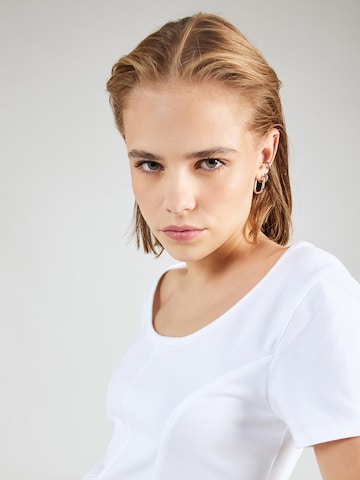 LEVI'S ® Koszulka 'MARS' w kolorze biały