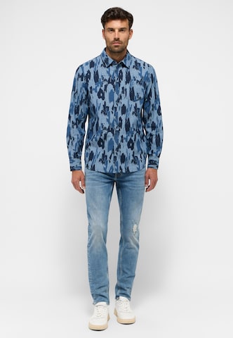 MUSTANG Comfort Fit Hemd in Blau