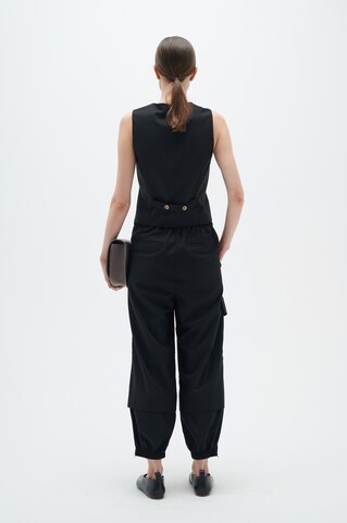 InWear - Tapered Calças cargo em preto