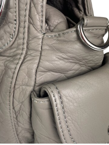 Kumixi Handtasche in Grau