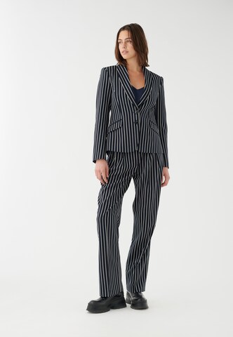 Blazer 'Zinsa' di Dea Kudibal in blu