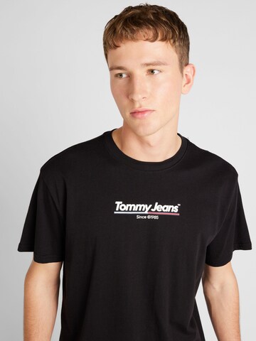 Tricou de la Tommy Jeans pe negru