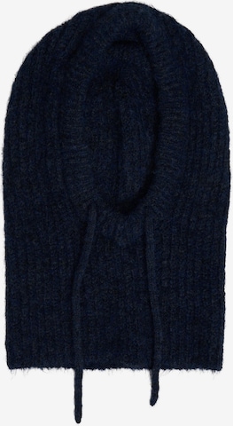 OBJECT Beanie in Blue: front