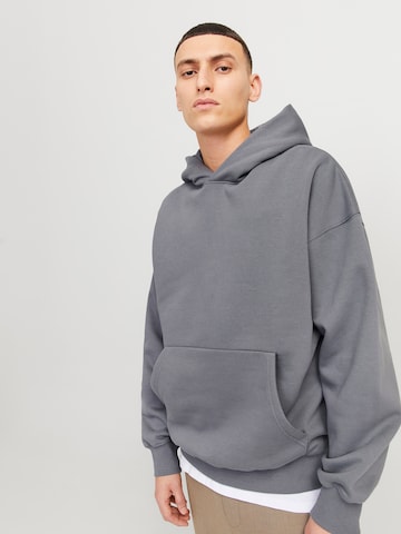 JACK & JONES - Sweatshirt 'JJUrban Edge' em cinzento