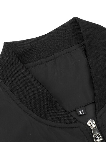 YOUTHUP Between-Season Jacket in Black