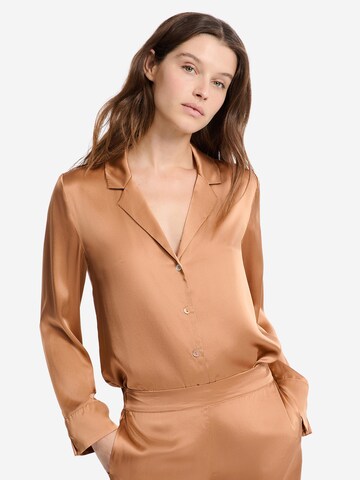 ETAM Slaapshirt 'Pearly' in Bruin: voorkant