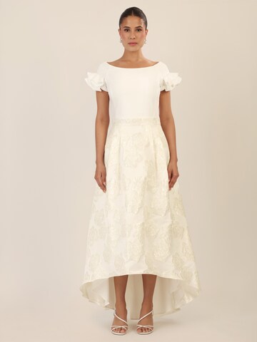 APART Kleid in Weiß: Vorderseite