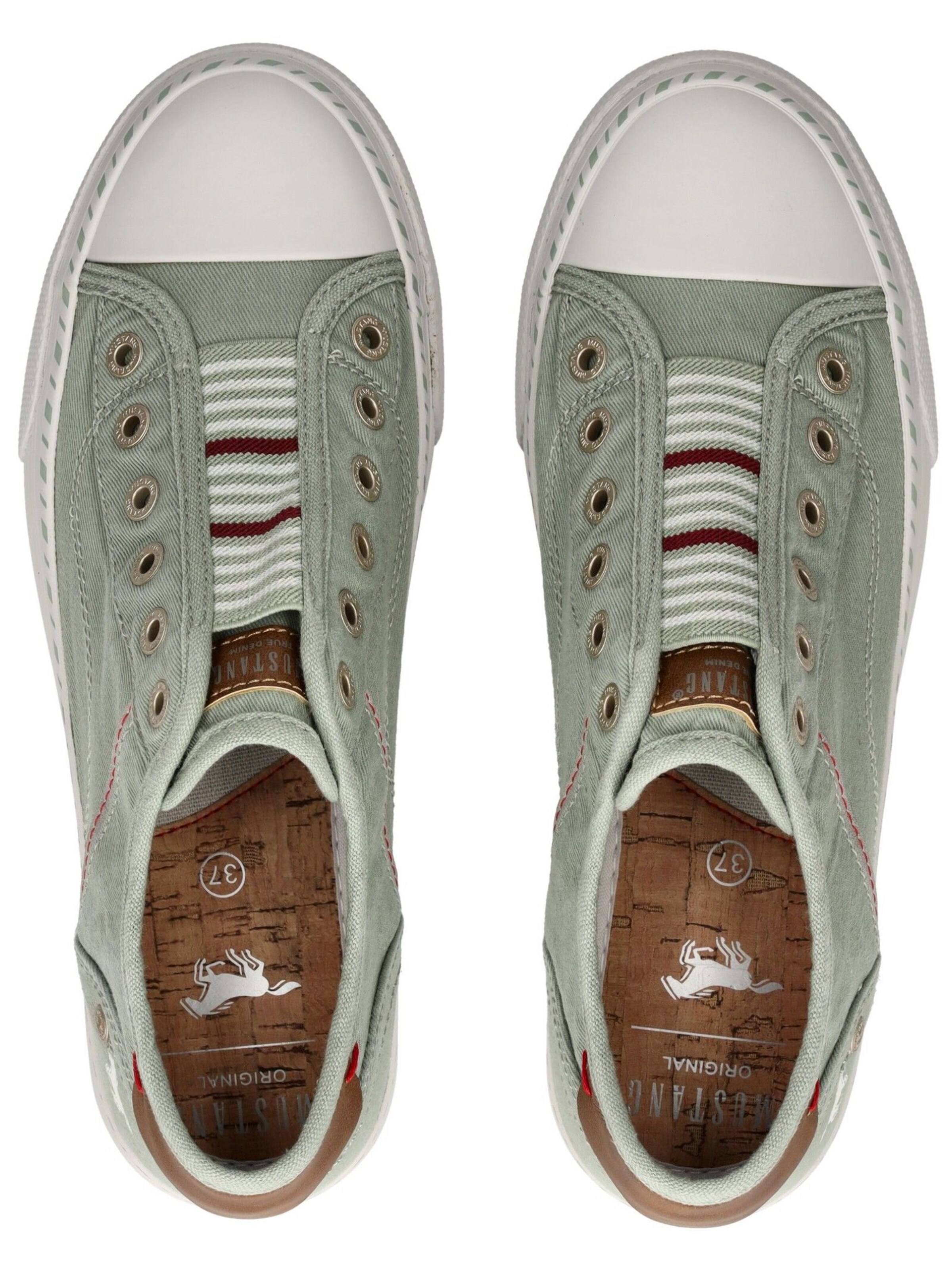 MUSTANG Slip On in Grün