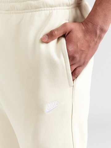 Nike Sportswear Tapered Παντελόνι 'Club Fleece' σε πράσινο