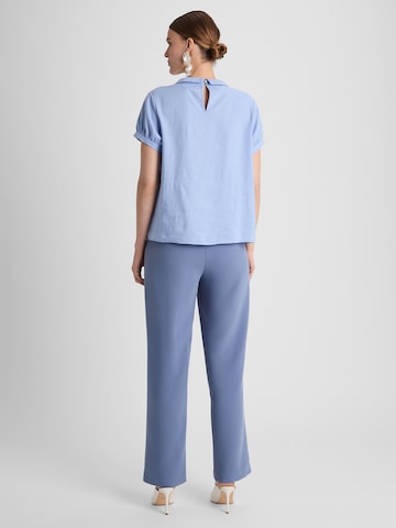 GUIDO MARIA KRETSCHMER FOR BRIDGERTON Bluse 'Daphne' i blå