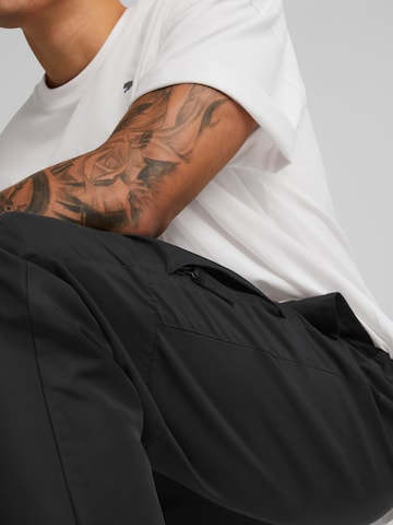Tapered Pantaloni 'Classics' di PUMA in nero