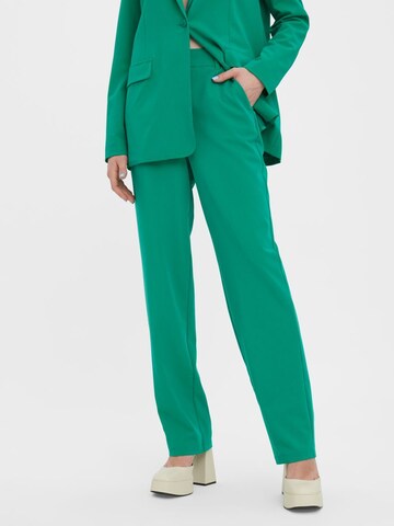 Loosefit Pantalon 'Zelda' VERO MODA en vert : devant