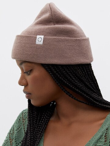 Pull&Bear Beanie in Pink