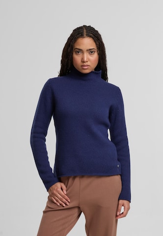 Pull-over FYNCH-HATTON en bleu : devant