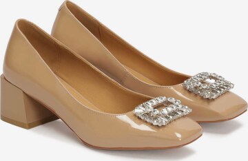 Kazar Pumps in Beige