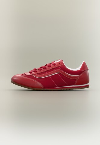 Sneaker low de la VANS pe roșu