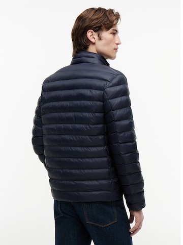 TOMMY HILFIGER Overgangsjakke i blå