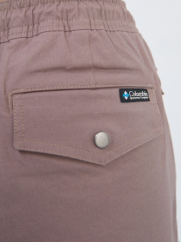 COLUMBIA Конический (Tapered) Штаны в спортивном стиле 'ROC™' в Серый