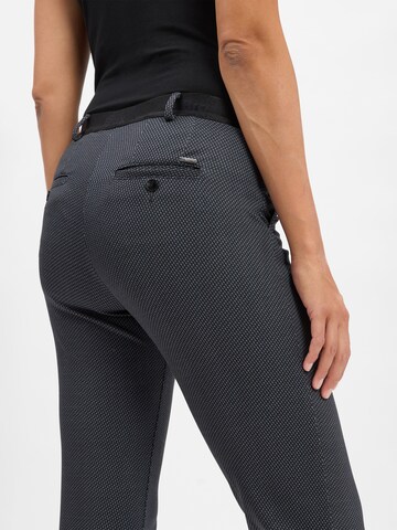 BRAX Slim fit Pleated Pants 'Maron S' in Blue