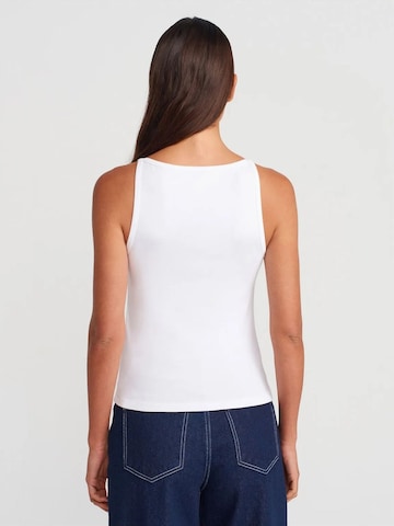 Haut Dilvin en blanc