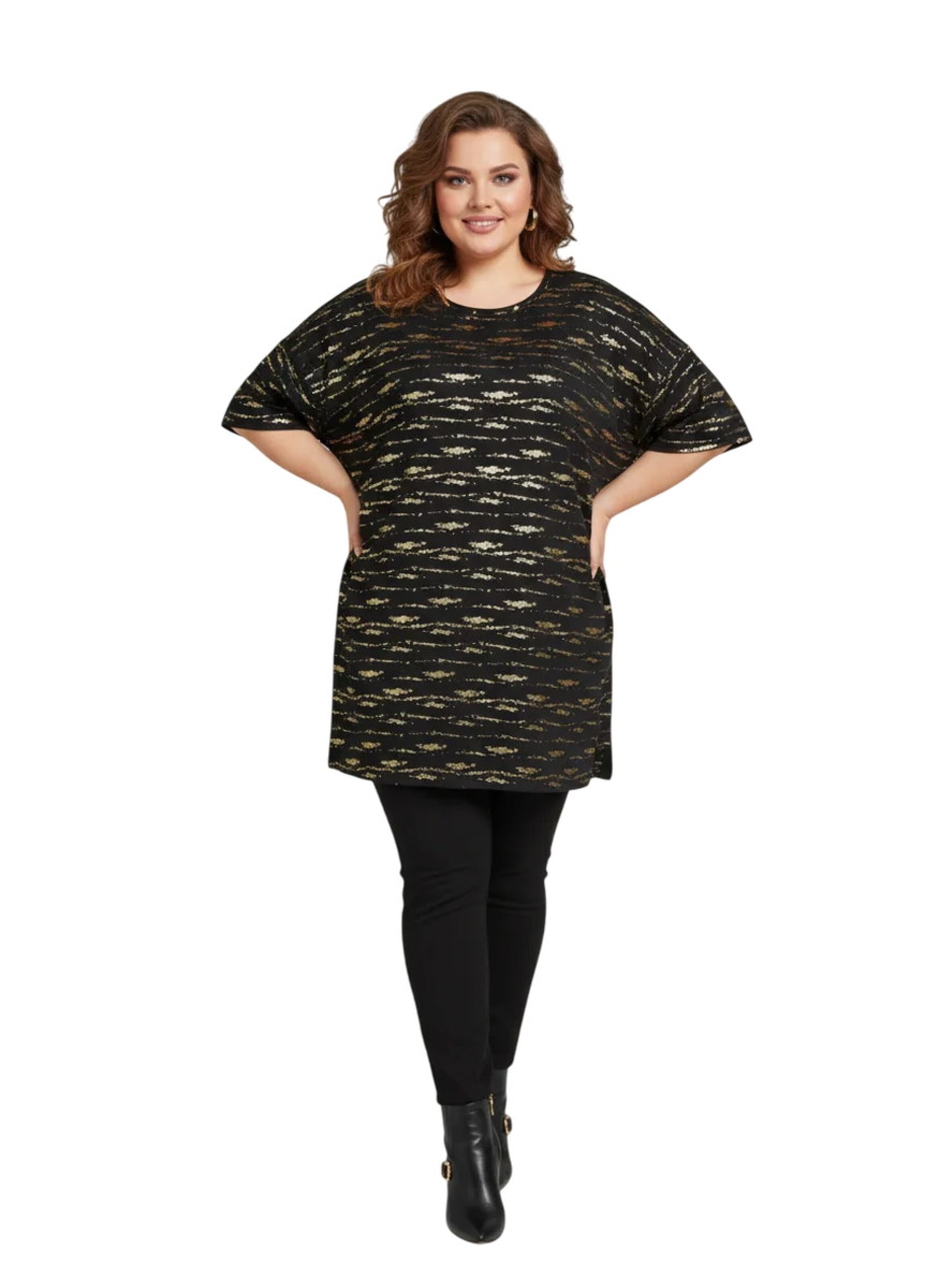 Shape Of You Shirt in Black: front