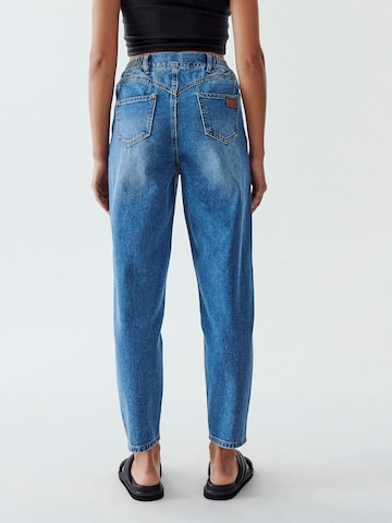 Calli Regular Jeans 'HUDSON' i blå: bakside