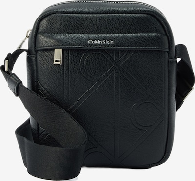 Rankinė su ilgu dirželiu iš Calvin Klein, spalva – juoda, Prekių apžvalga
