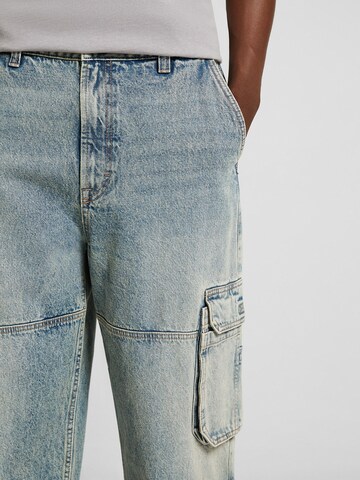 Bershka Loosefit Jeans in Blauw