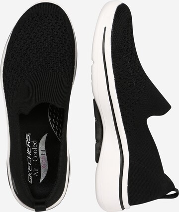 SKECHERS Belebújós cipők 'DELORA' - fekete